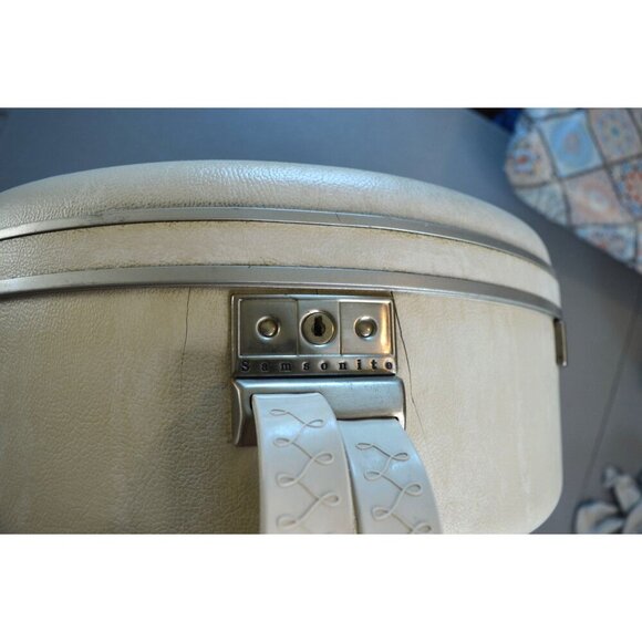 Vintage 60s Samsonite Hat Box Round Luggage Train Case Cream Travel Peach Satin - Picture 13 of 16